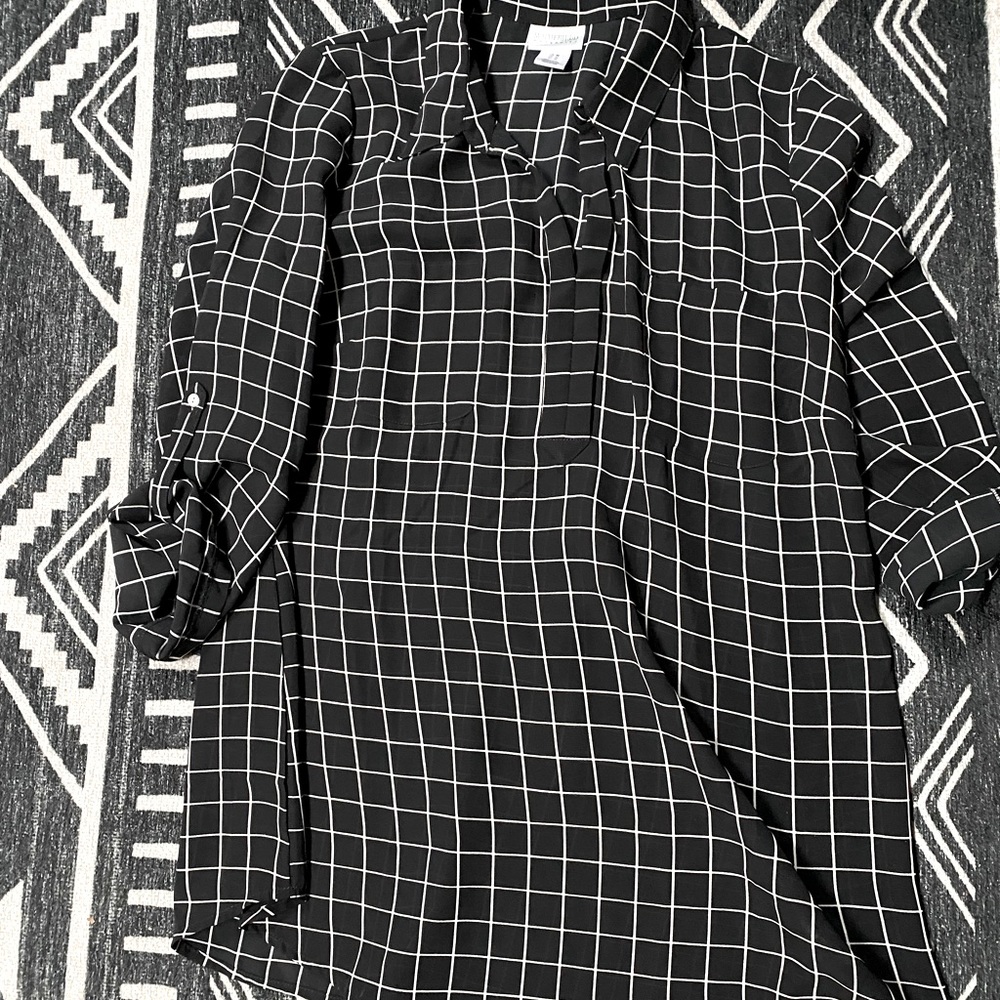 Medium Motherhood Maternity sheer top
